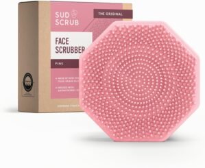 Sud Scrub® Antimicrobial Silicone Face Scrubber, 1 Pack, Gentle Face Exfoliator for Sensitive Skin, Eco Friendly Facial Cleansing Brush, Exfoliating Face Brush for Men and Women (Pink)